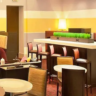 Hotel Courtyard By Marriott New York Jfk Airport 3*,