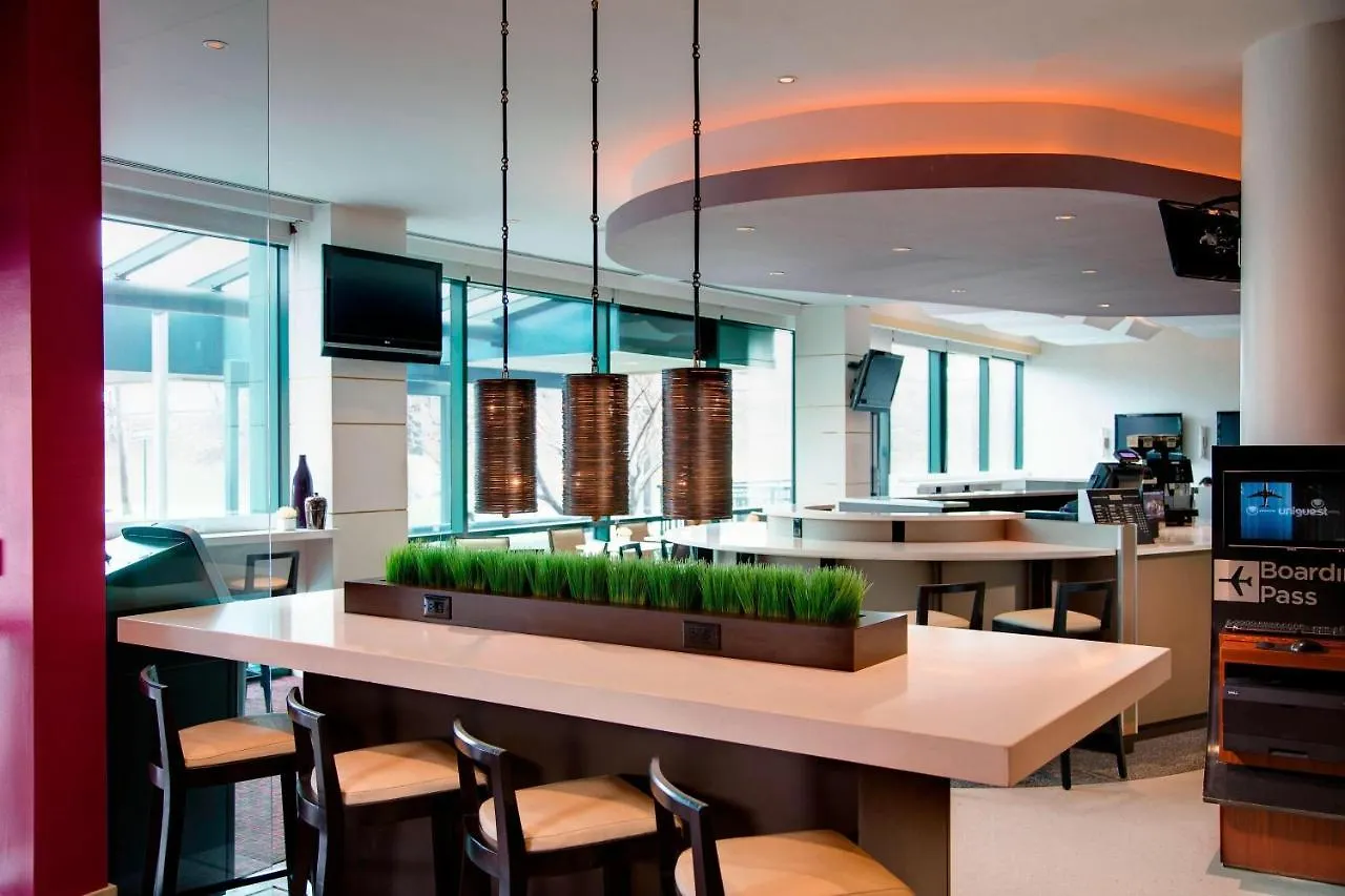 Courtyard By Marriott New York Jfk Airport Hotel